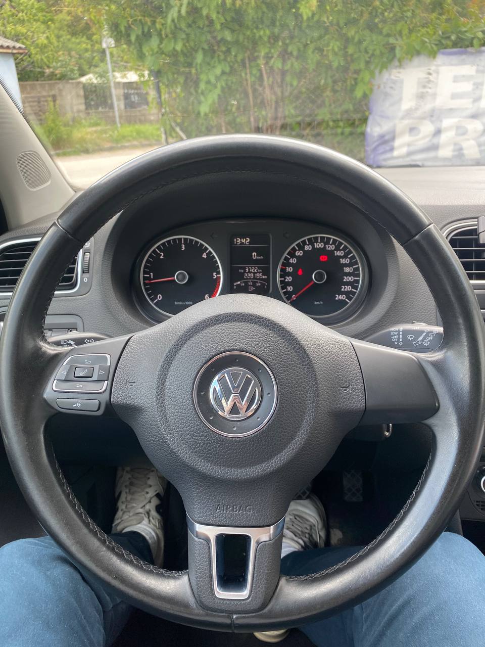 Volkswagen Polo 1.6 TDI 2010 8