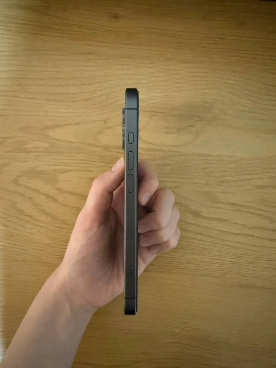 IPhone 17 256 ГБ чёрный 5