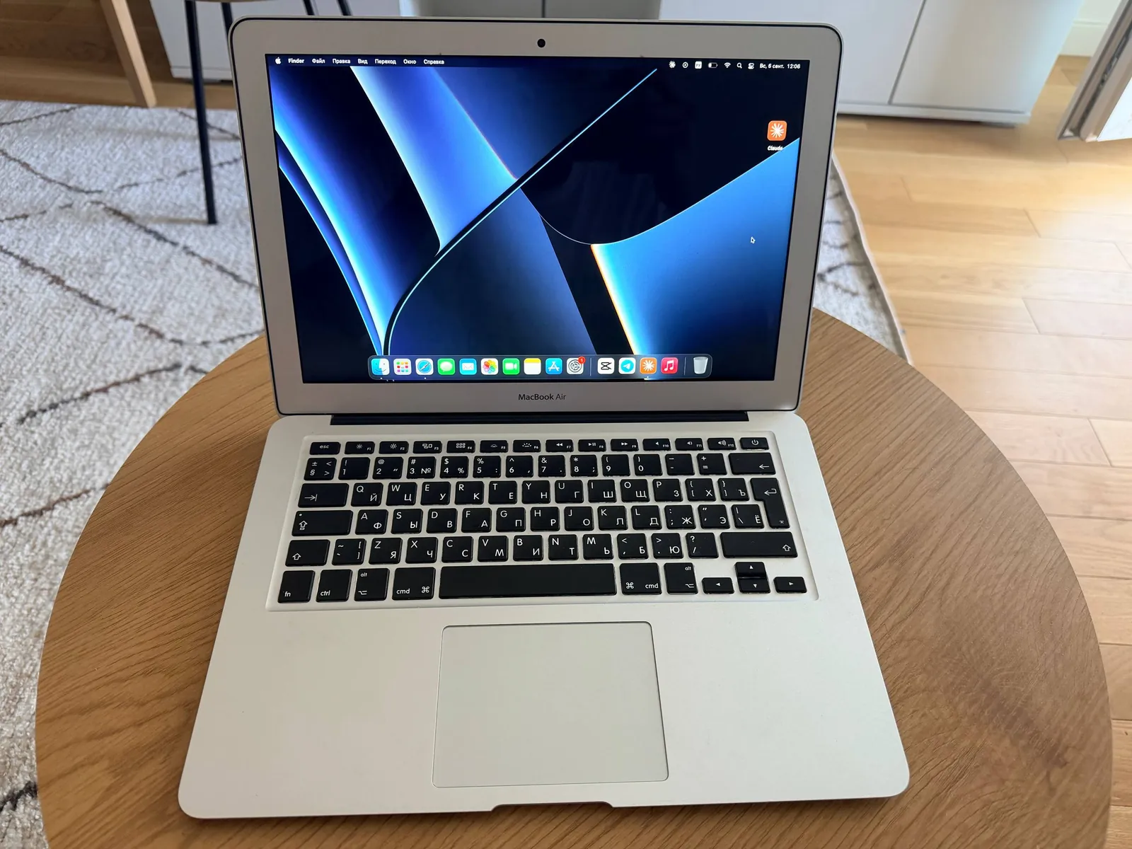 MacBook Air 13 дюймов 2017 i5 8 ГБ 1