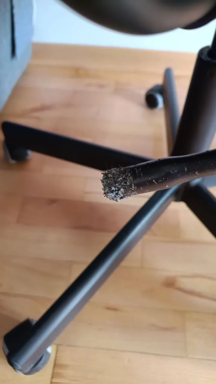 Кресло офисное IKEA Flintan с подлокотниками 3