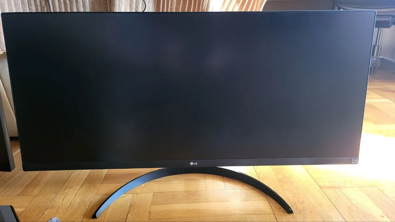 Два монитора LG 34 дюйма UltraWide, Панчево 1
