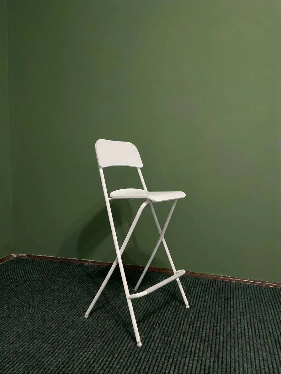 Барный стул IKEA Franklin и стеллаж белый 1