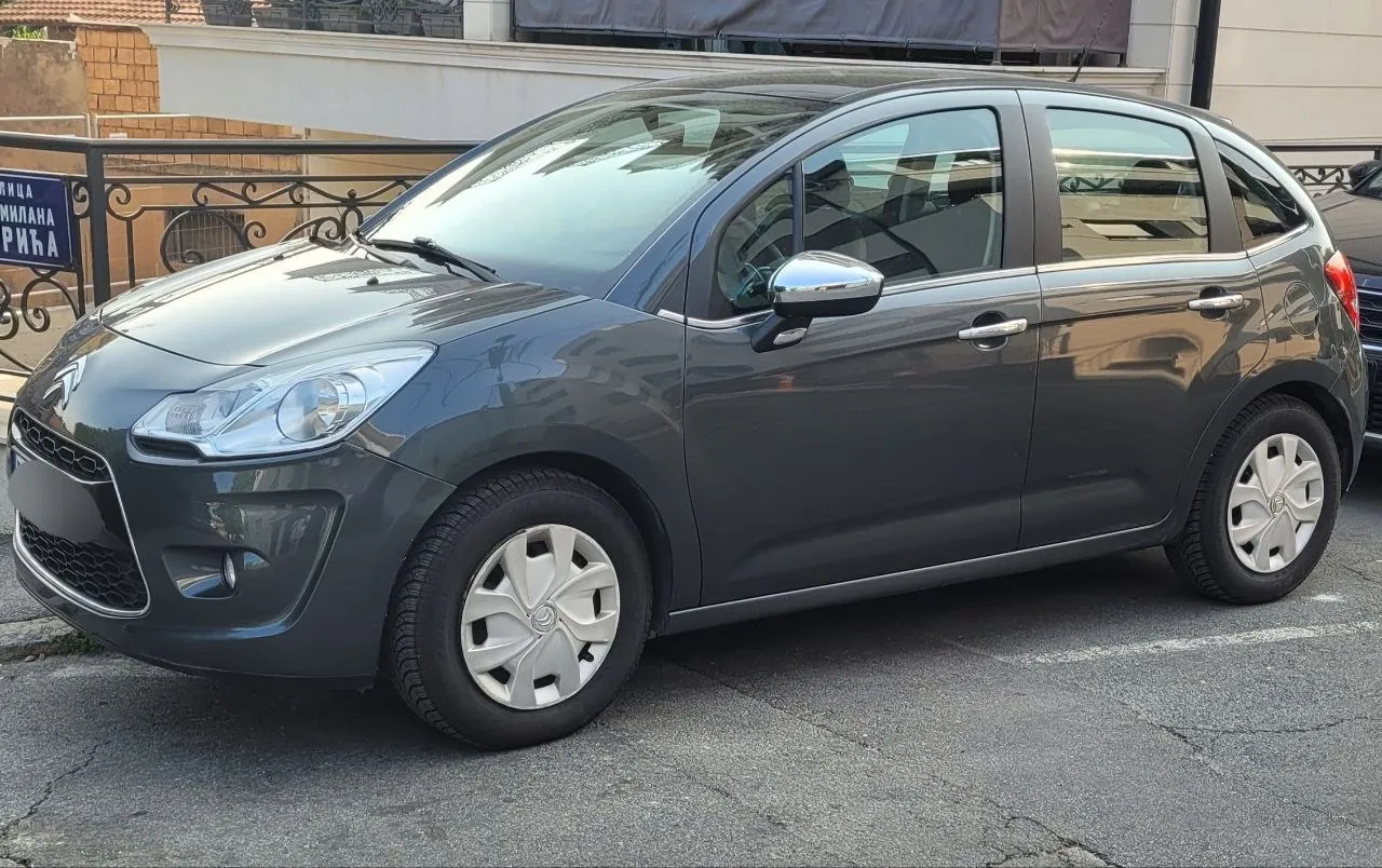 Прокат Citroen C3 автомат дизель Белград 1
