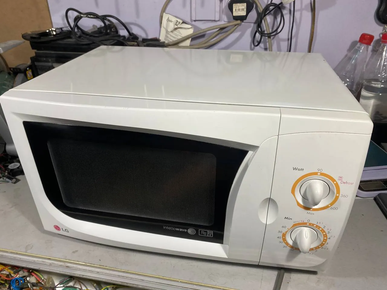 Микроволновка LG, стиральная машина Indesit и сушилка Gorenje 1