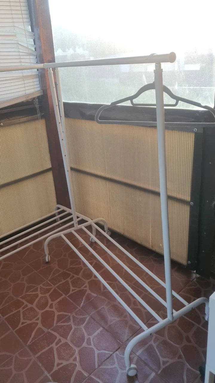 Вешалки IKEA 1