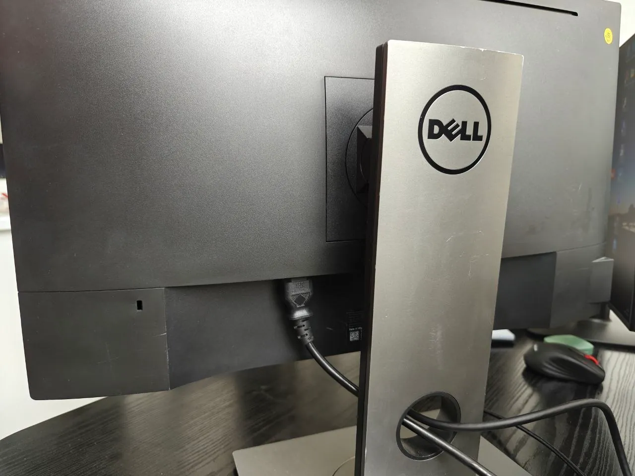 Монитор Dell P2417H 23,8 дюйма IPS Нови-Сад 2