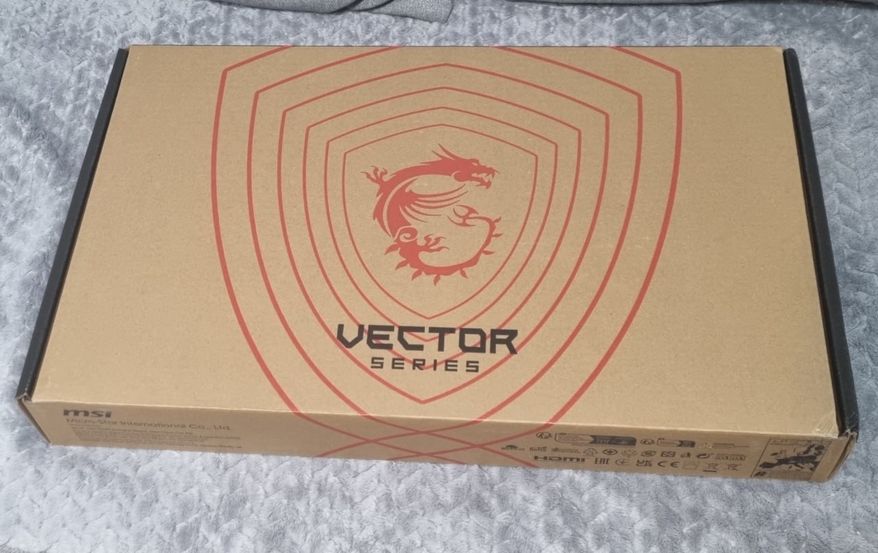 Ноутбук MSI Vector 16 HX RTX 5080 1