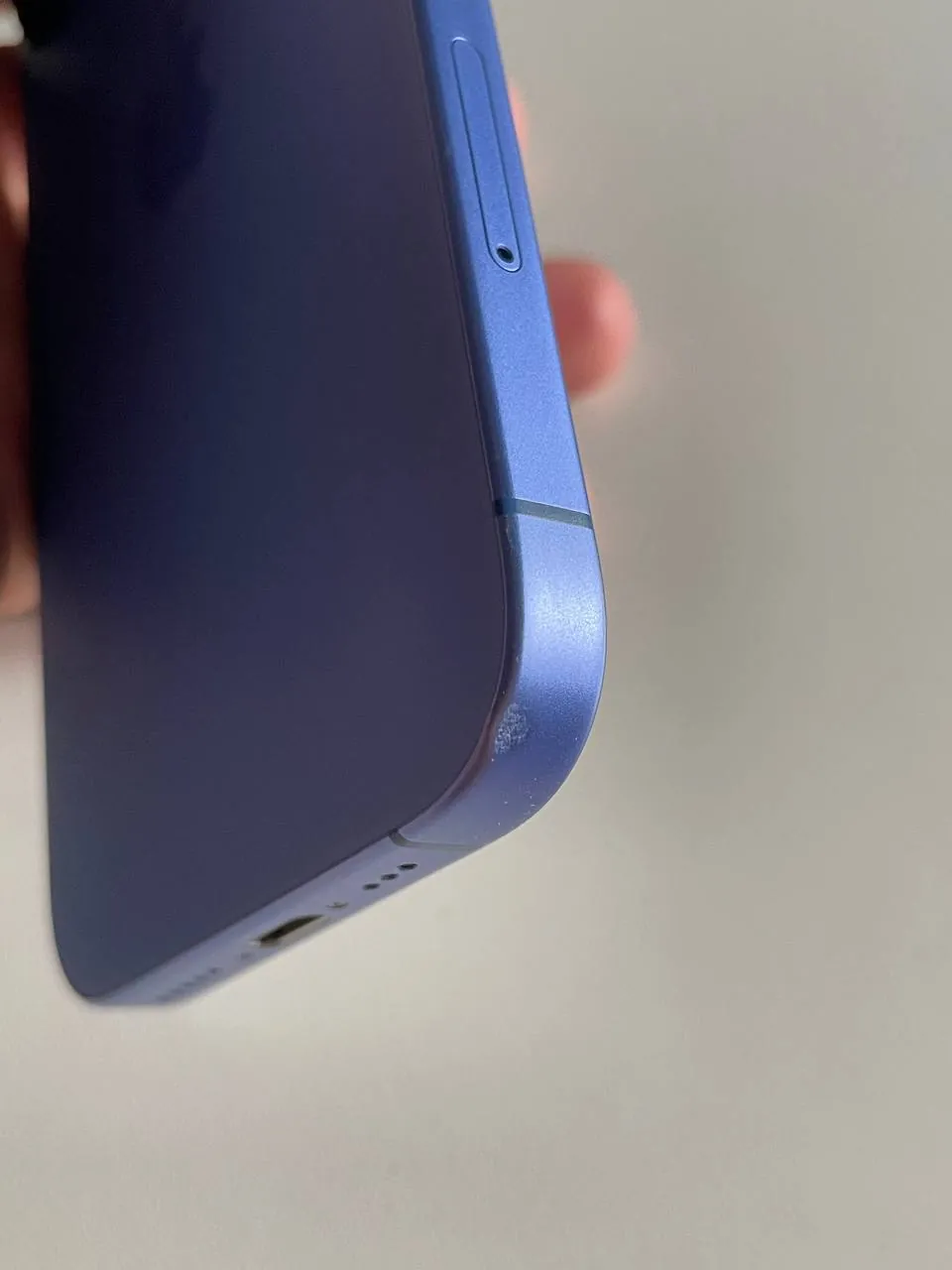 IPhone 16 256 ГБ синий Врачар 4