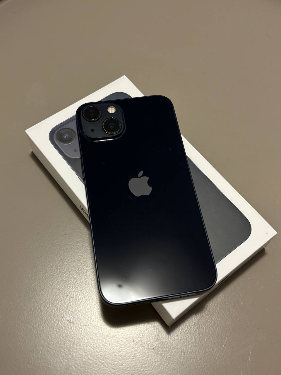 iPhone 13 Blue 128gb 2