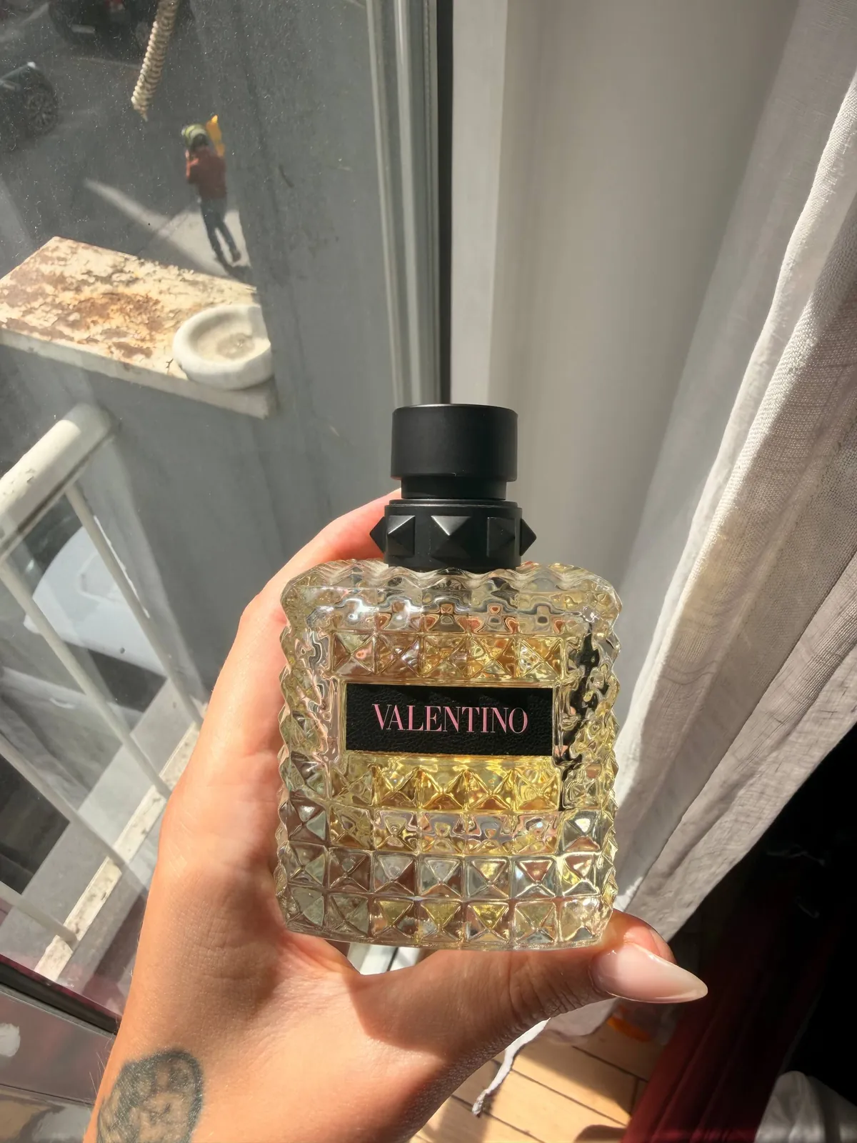 Духи Valentino Donna Born in Roma Yellow Dream 100 мл 1