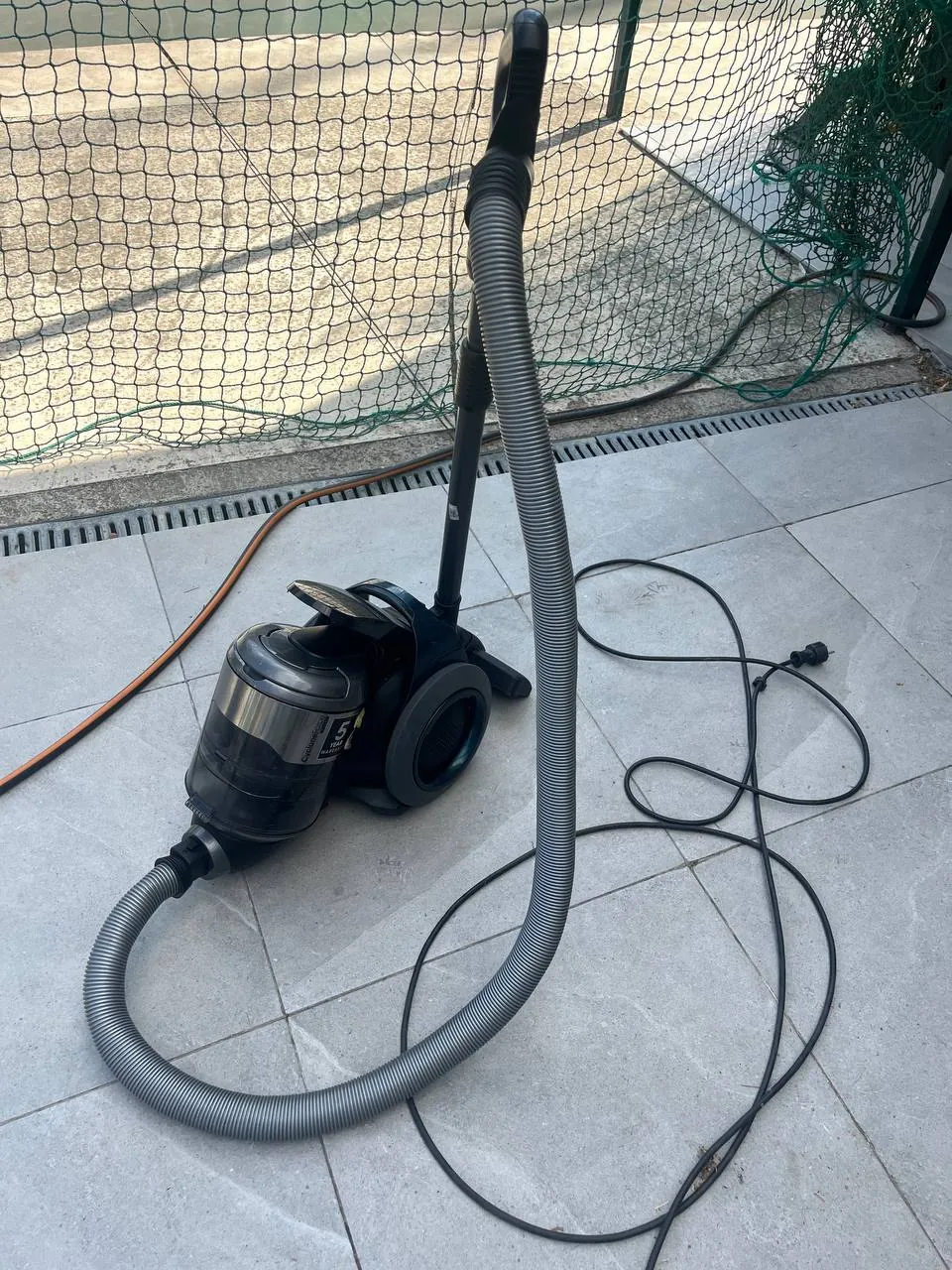 Пароочиститель Karcher пылесос Samsung и микроволновка Вождовац 4