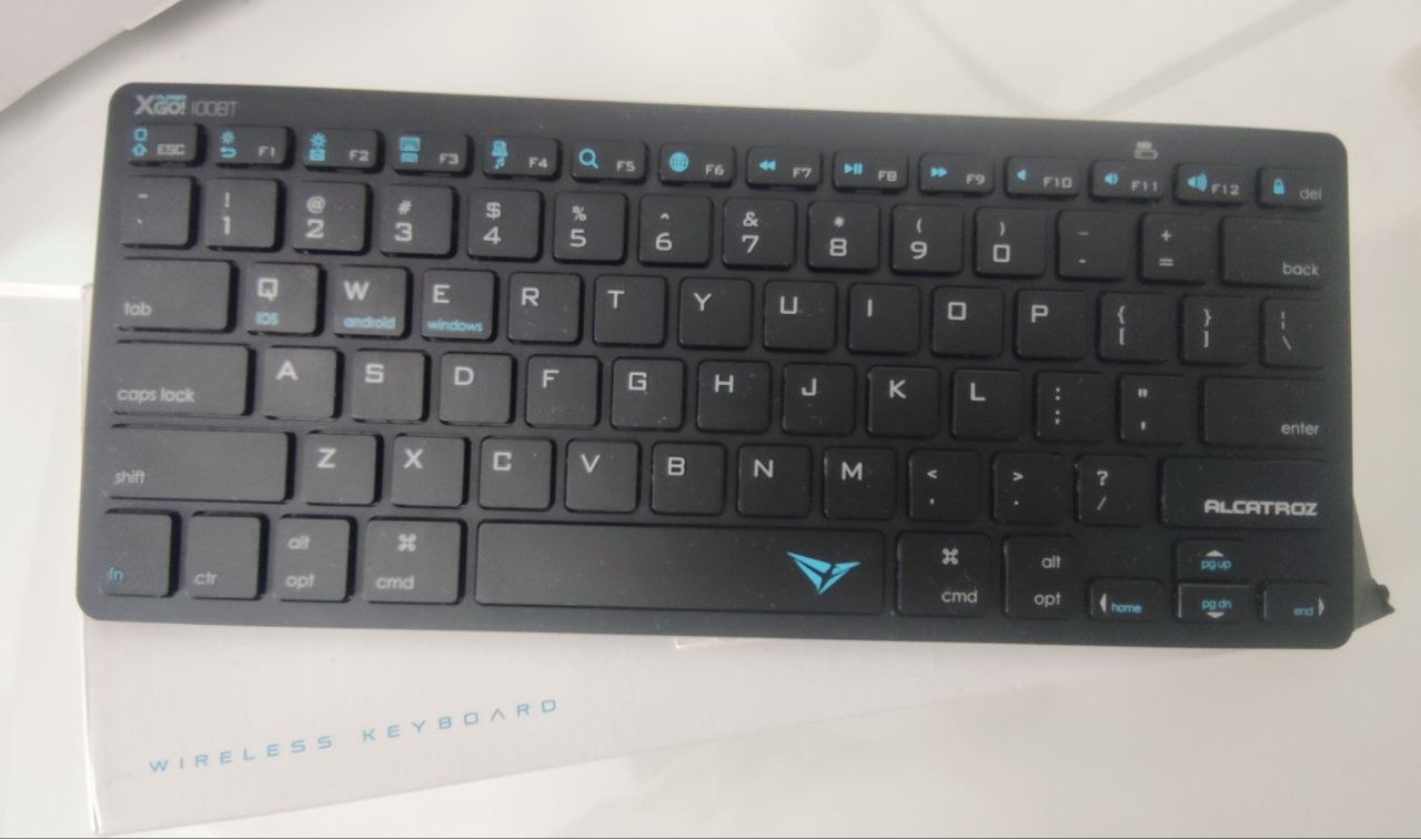 Подставка ноутбук клавиатура и LED лампа 3