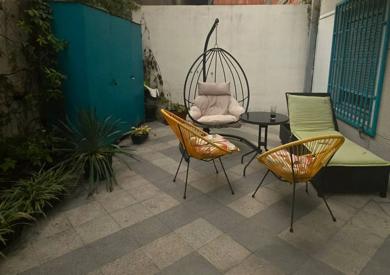 Трёхкомнатная квартира 60 м² Звездара 1