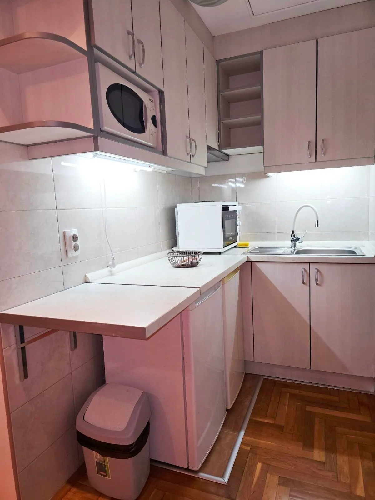 Двухкомнатная квартира 27 м² Звездара 3