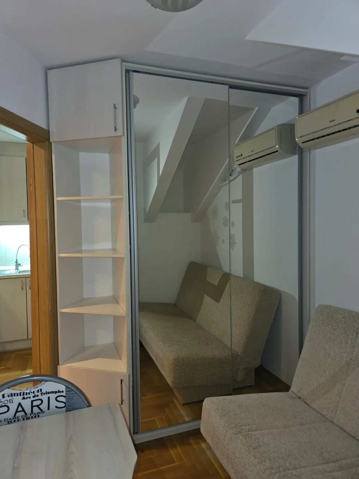Двухкомнатная квартира 27 м² Звездара 5