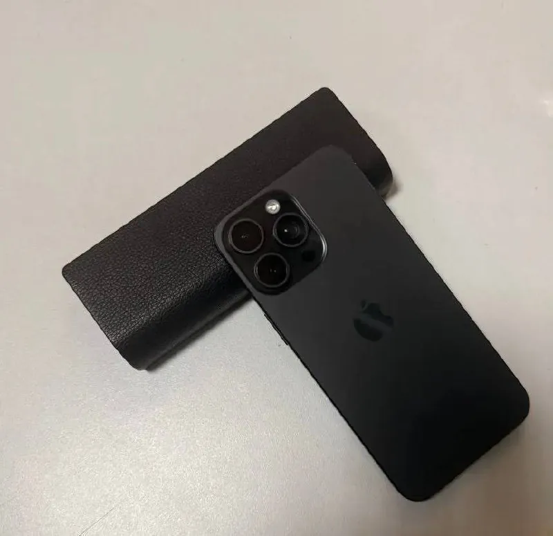 IPhone 15 Pro Max 256 ГБ отличное состояние Нови Сад 2