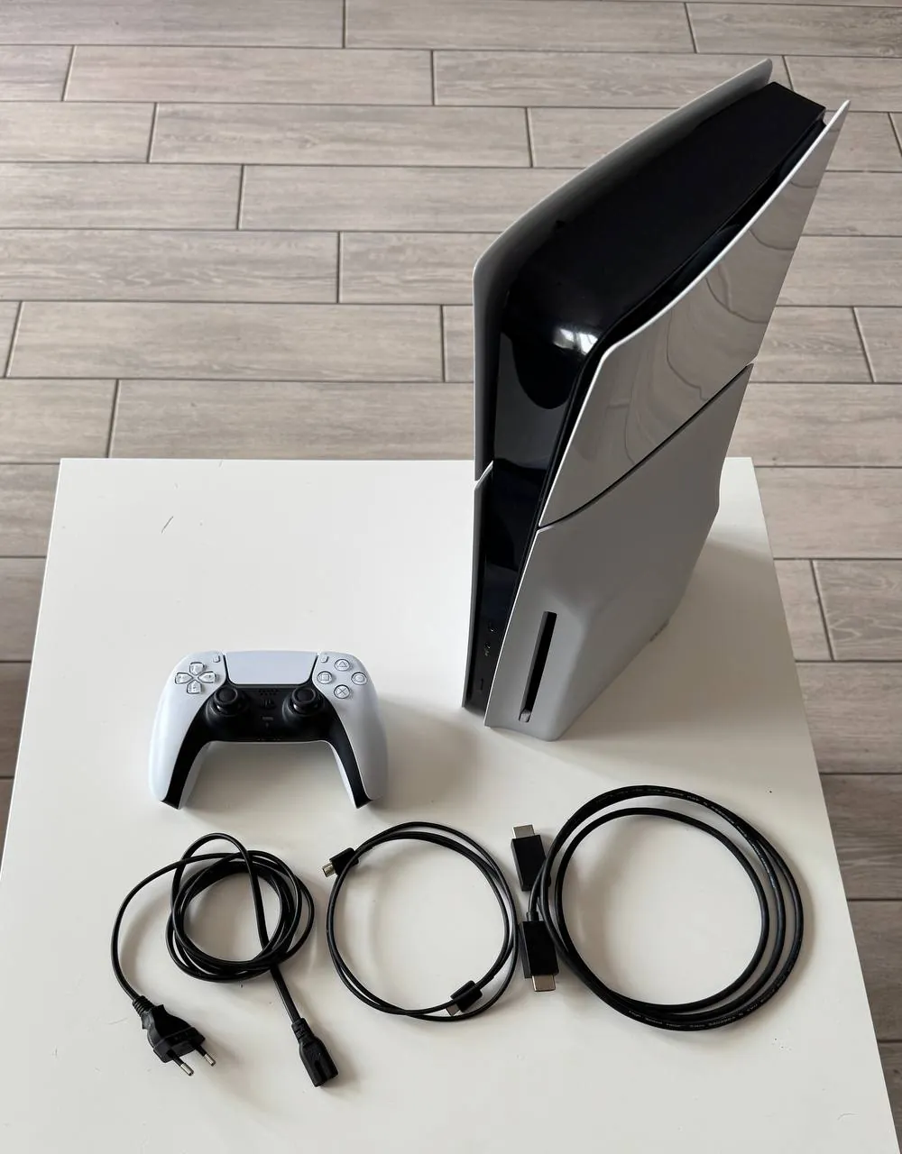 Sony PlayStation 5 Slim дисковая 1 ТБ полный комплект Белград 1