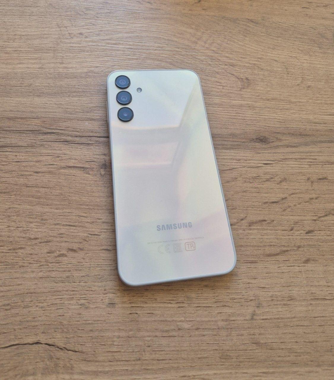 Samsung Galaxy A15 6 128Gb 2