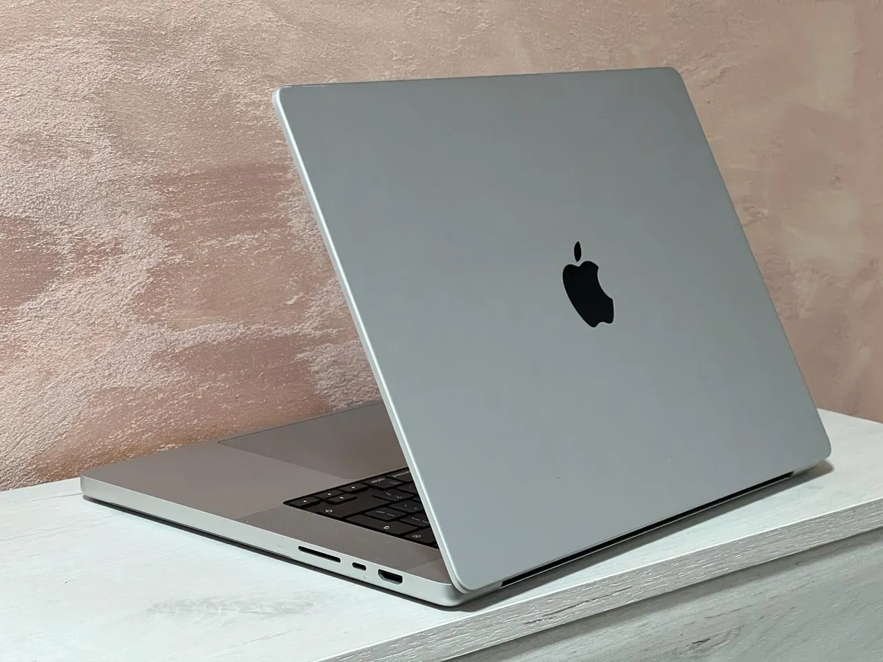 MacBook Pro 16 M1 Pro 16 ГБ 512 ГБ 2021 2