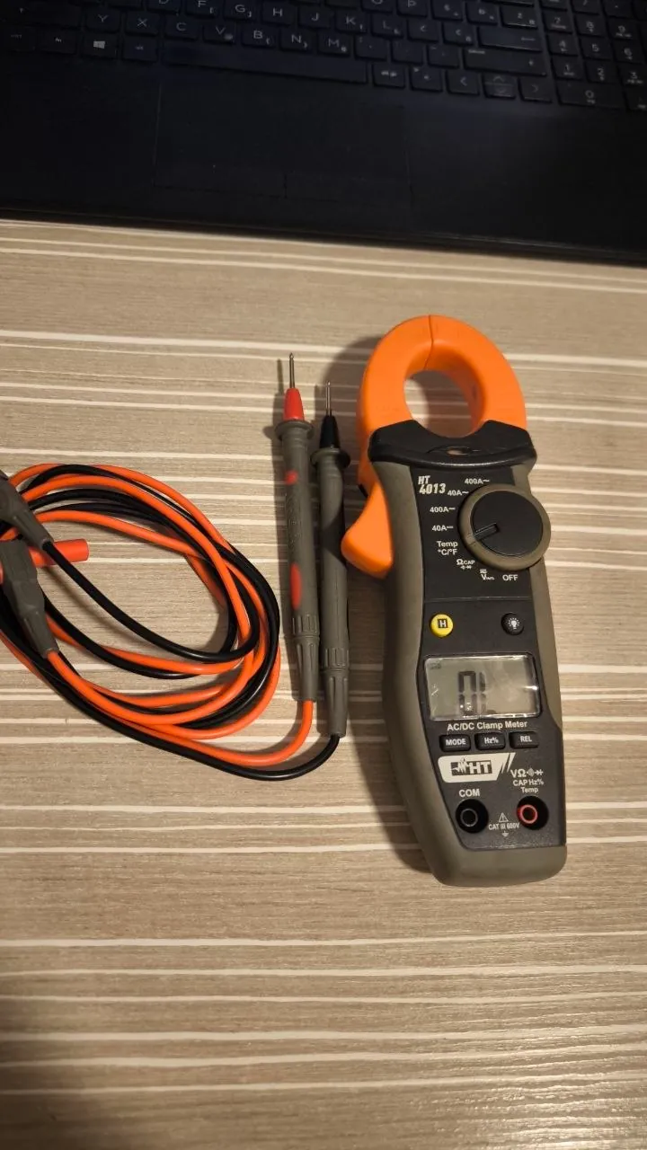 Токоизмерительные клещи HT Instruments HT4013 1