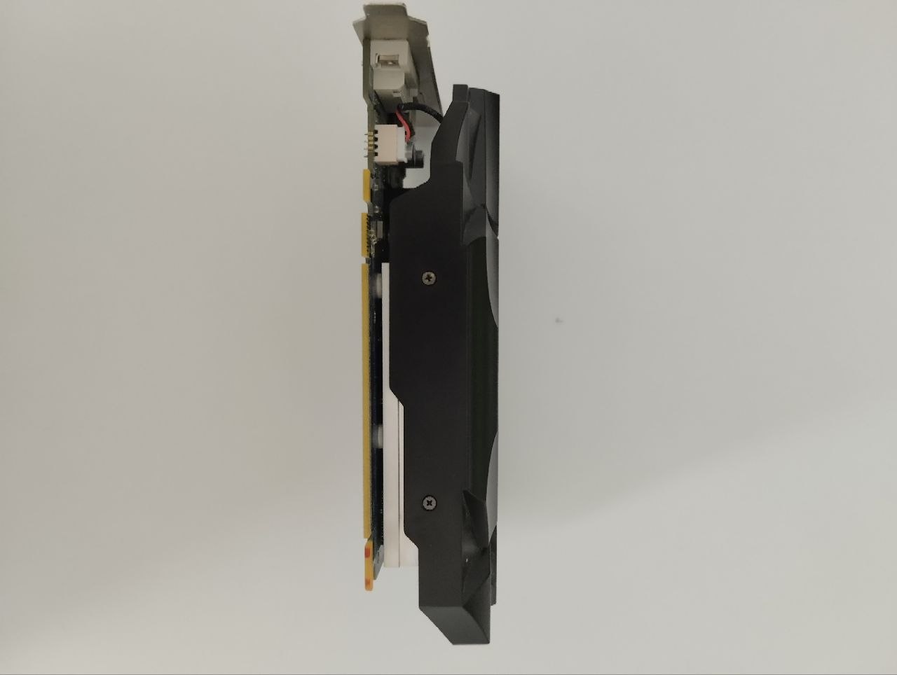 Видеокарта NVIDIA GT 1030 2GB 4