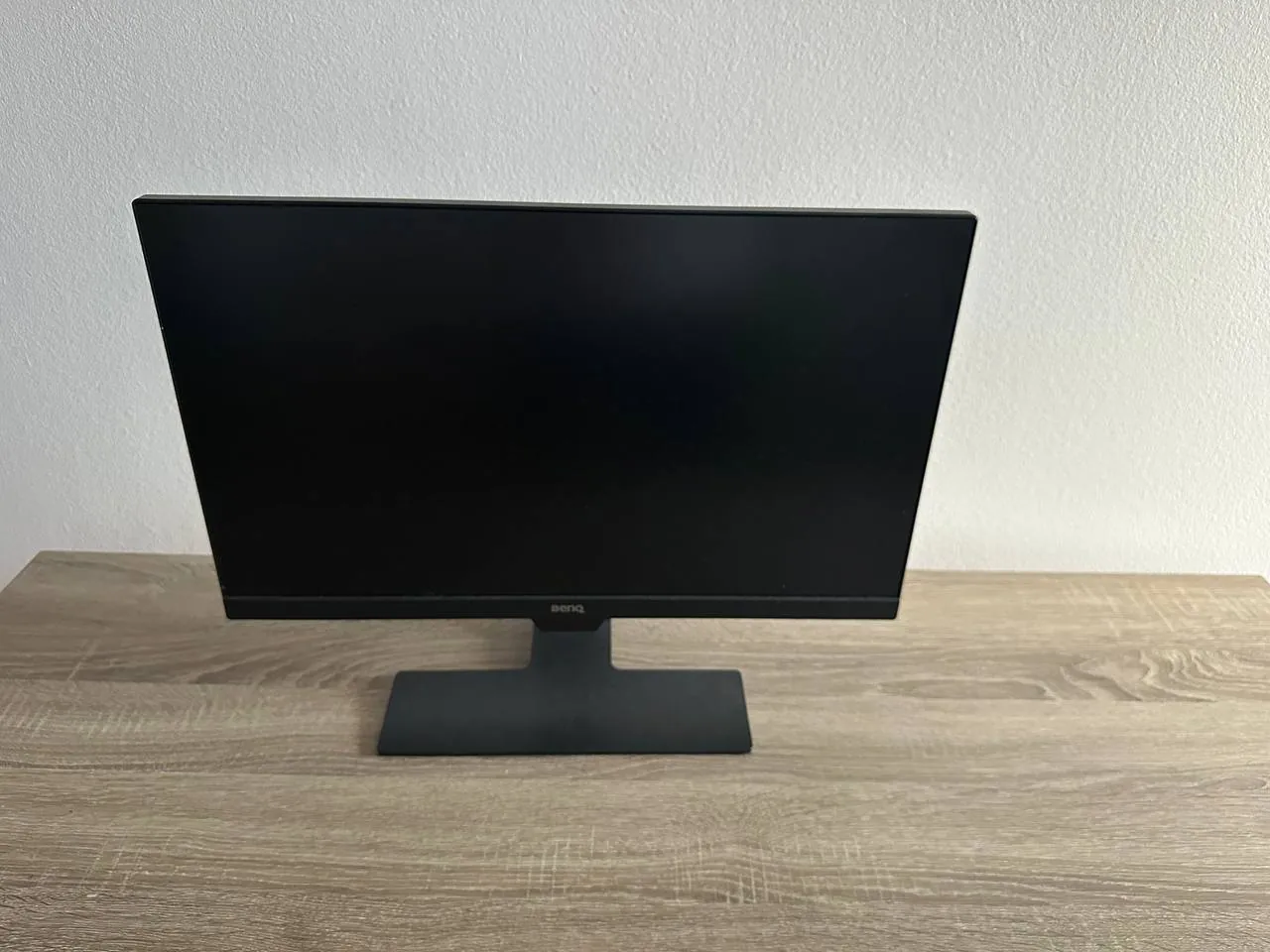 Мониторы BenQ и Samsung 22 дюйма 2