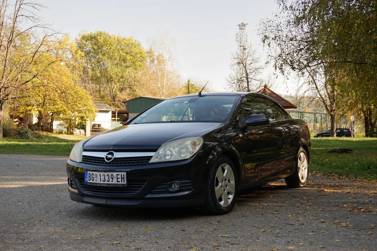 Opel Astra H TwinTop 1.8 бензин 2007 Белград 2