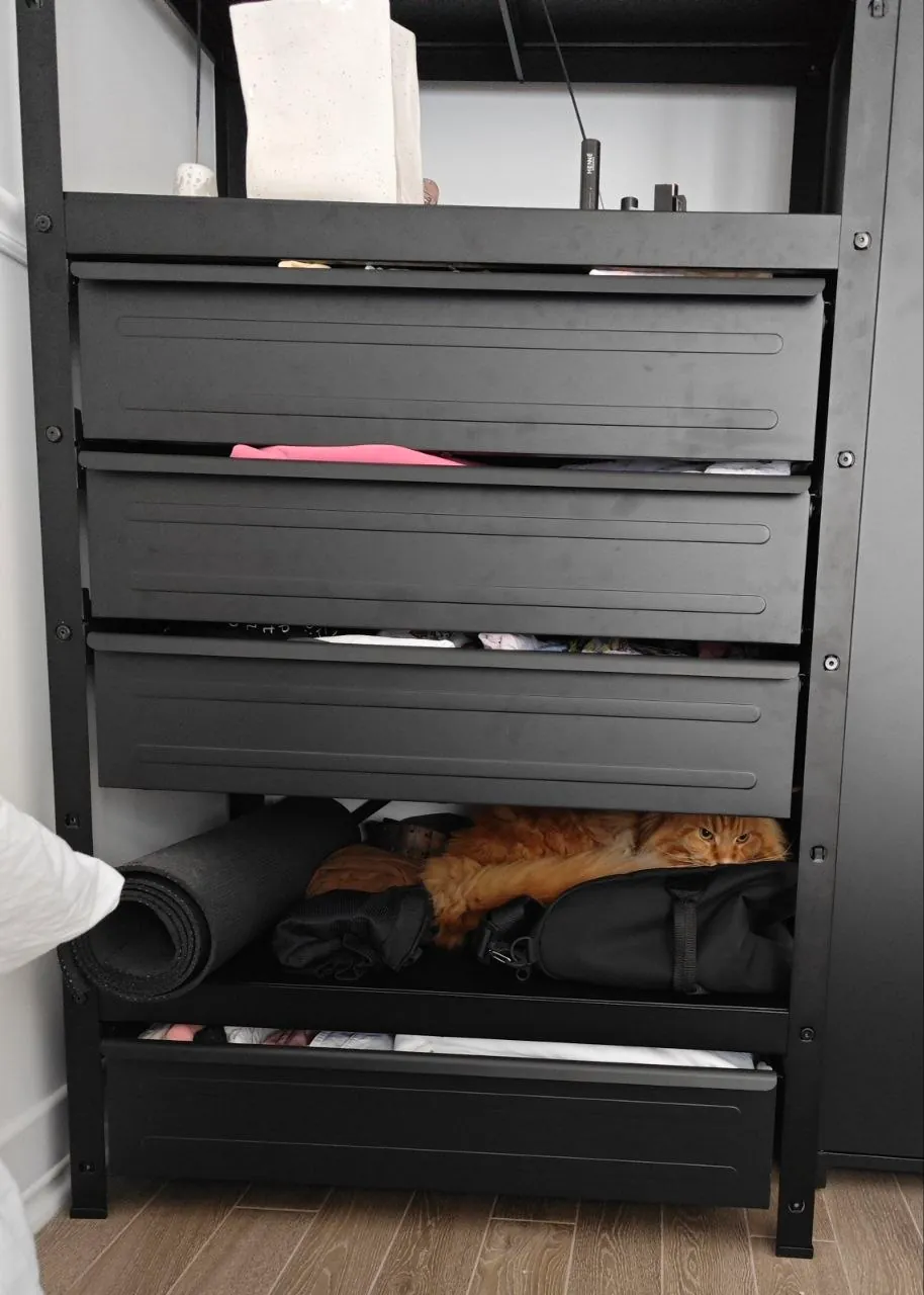 Стеллаж и шкаф BROR IKEA с полками 5