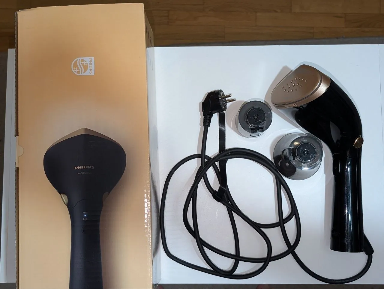 Отпариватель вертикальный Philips STH7060/80 Новый Белград 3