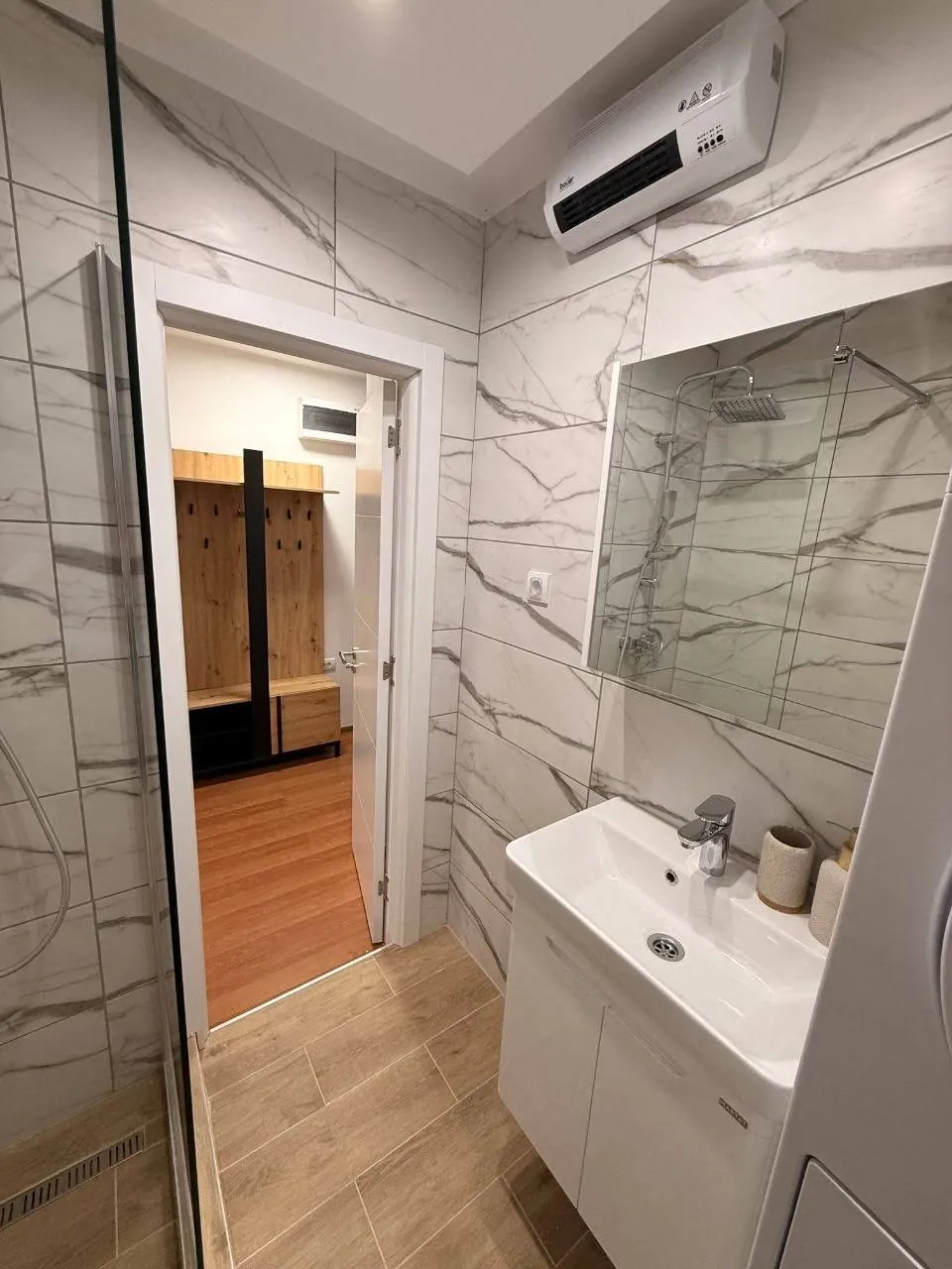 Трёхкомнатная квартира 50 м² Земун Cara Dusana 3