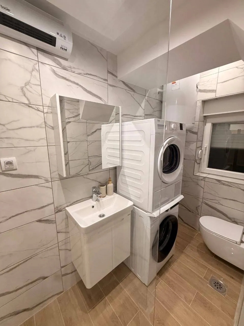 Трёхкомнатная квартира 50 м² Земун Cara Dusana 1