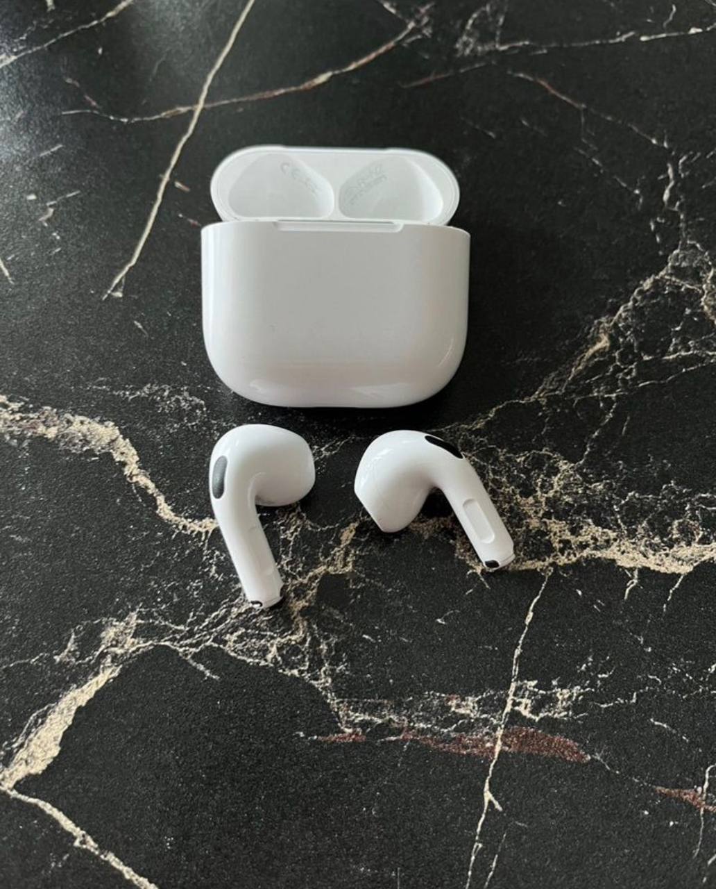 AirPods 4 1