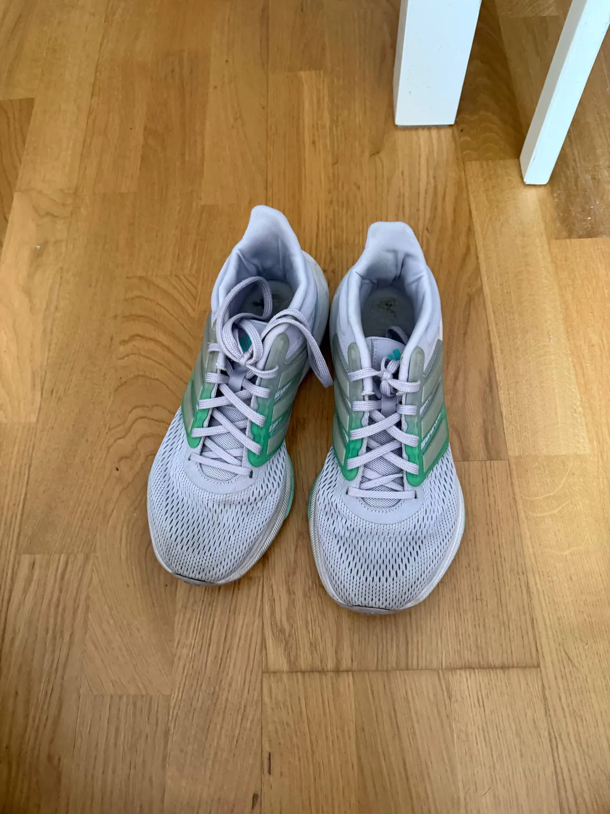 Вещь Adidas в хорошем состоянии 1