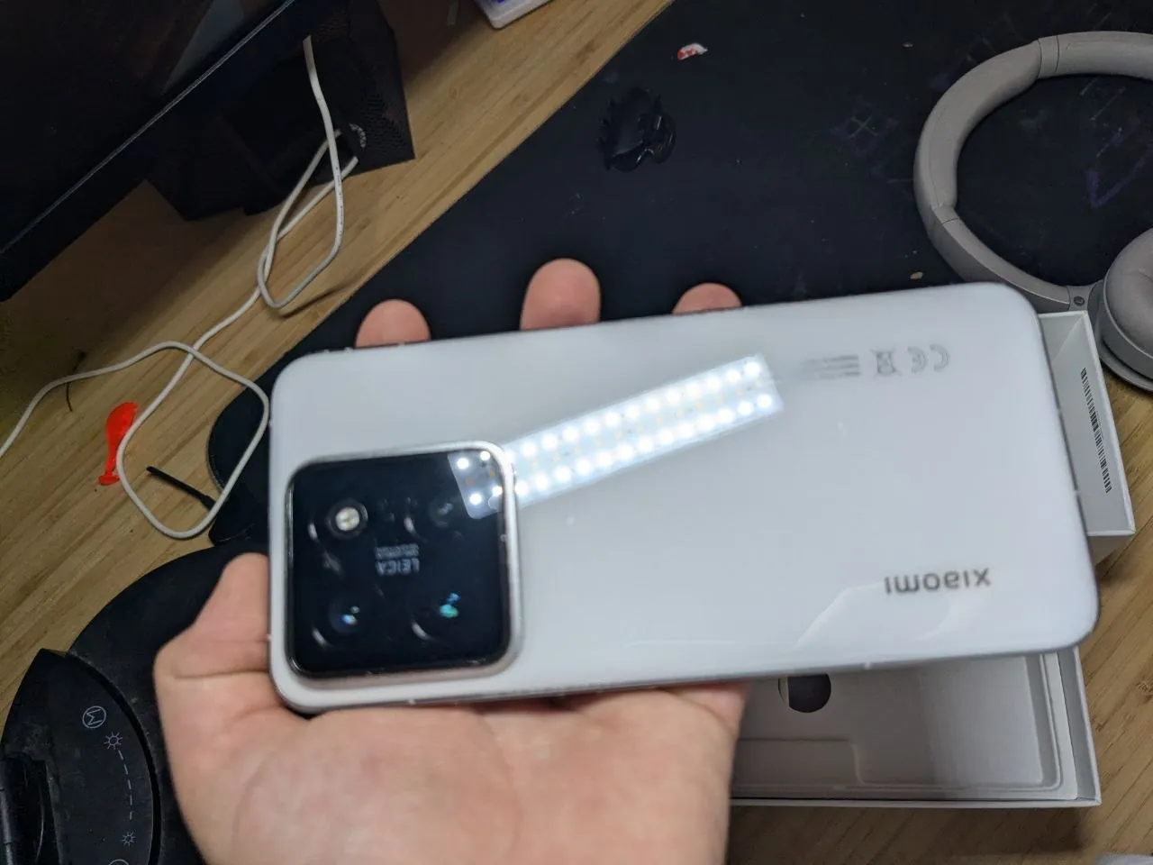 Смартфон Xiaomi 14 хорошее состояние 1