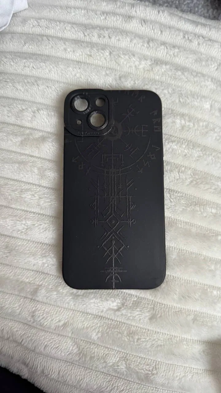 Новый чехол для iPhone 13 1