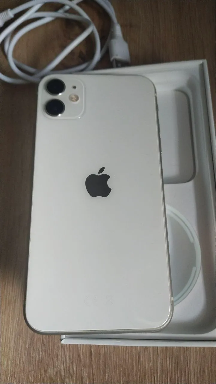 IPhone 11 и Meta Quest 2 2