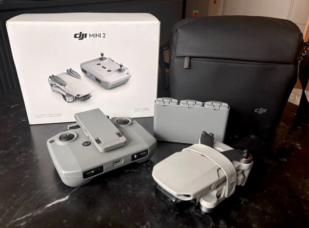Квадрокоптер DJI Mini 2 Fly More Combo 4K 1