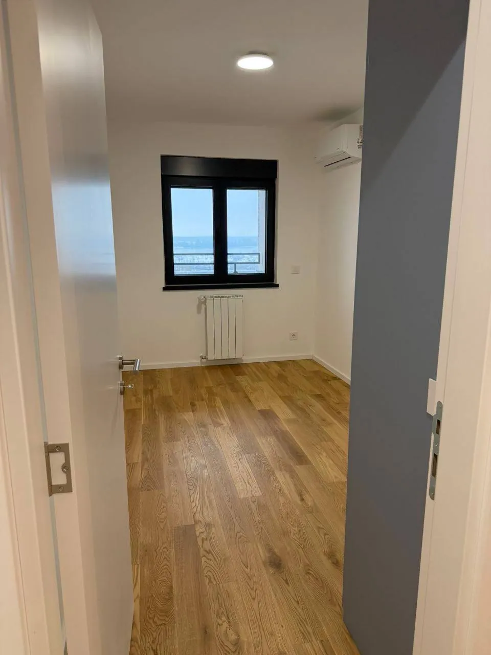 Трёхкомнатная квартира 70 м² Палилула Пионир Палас 6