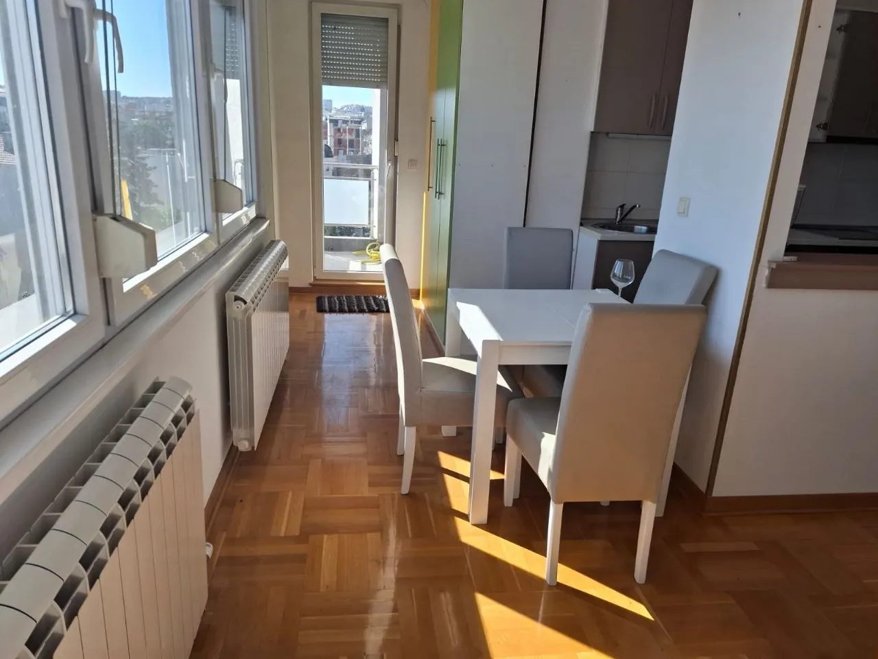 Трёхкомнатная квартира 64 м² Звездара у ТЦ Зира 3