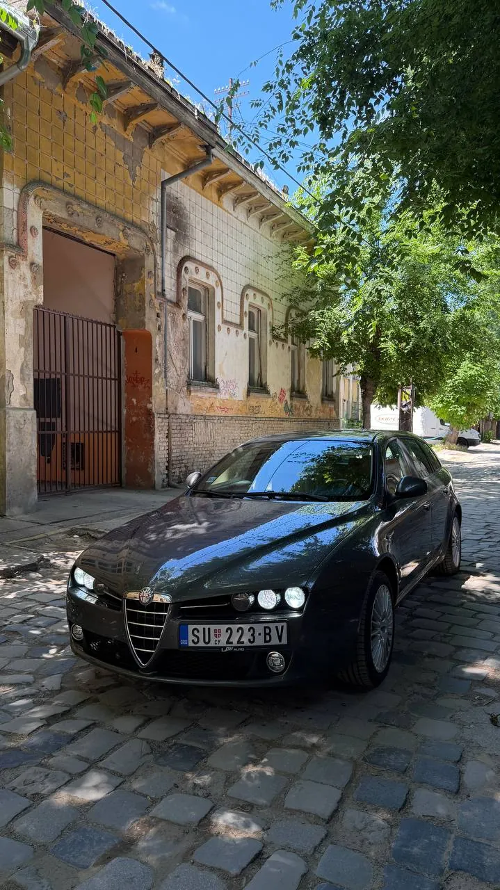 Alfa Romeo 159 SW 1.9 дизель 6МКПП 1