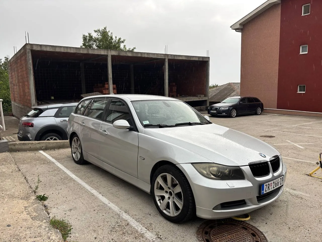 Автомобиль дизель 2.0 2005 год автомат 2