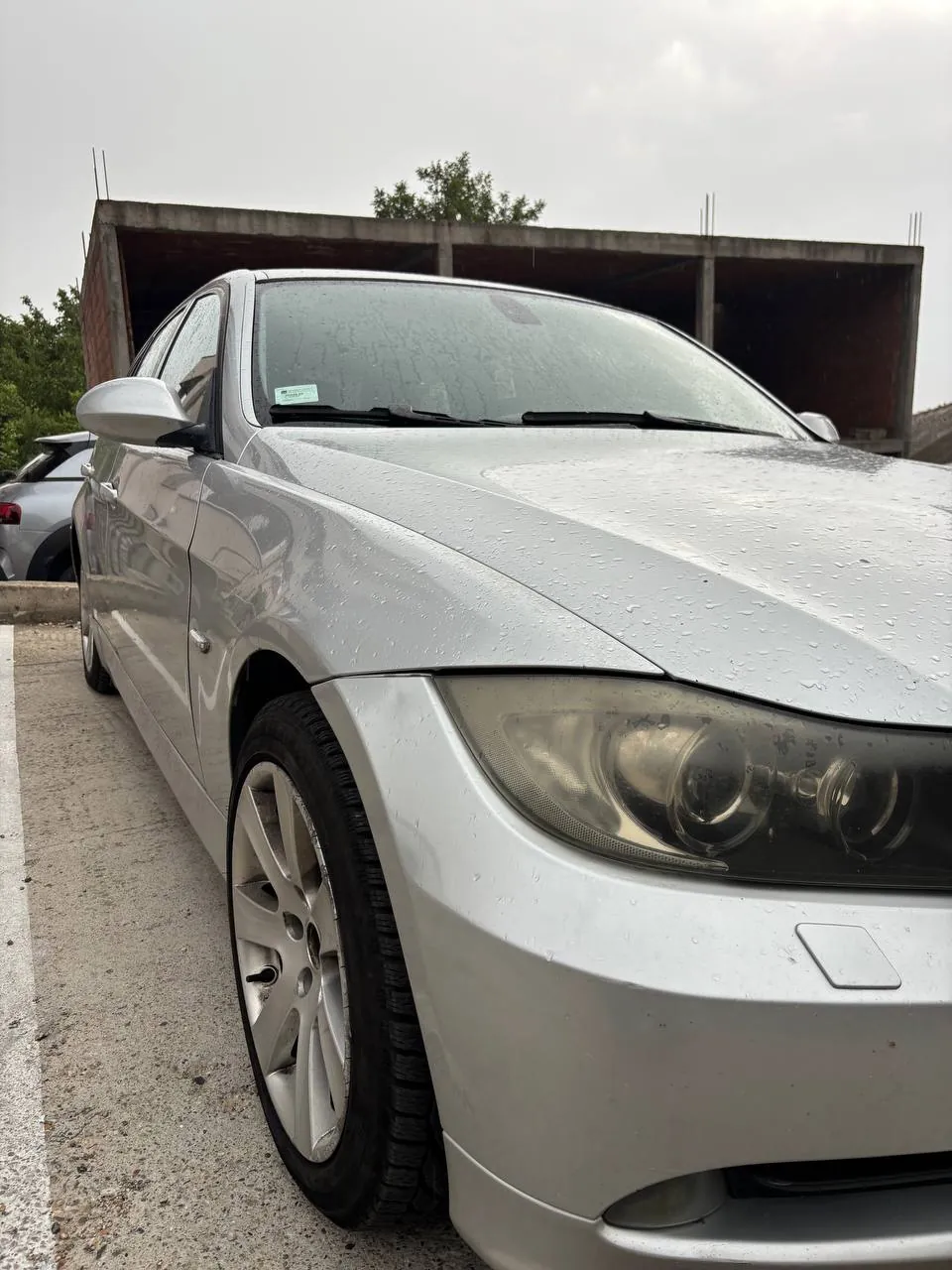 Автомобиль дизель 2.0 2005 год автомат 3