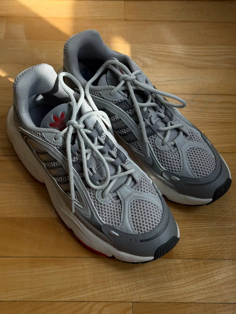 Кроссовки Adidas Ozmillen и Asics Gel 1130 размер 41 2