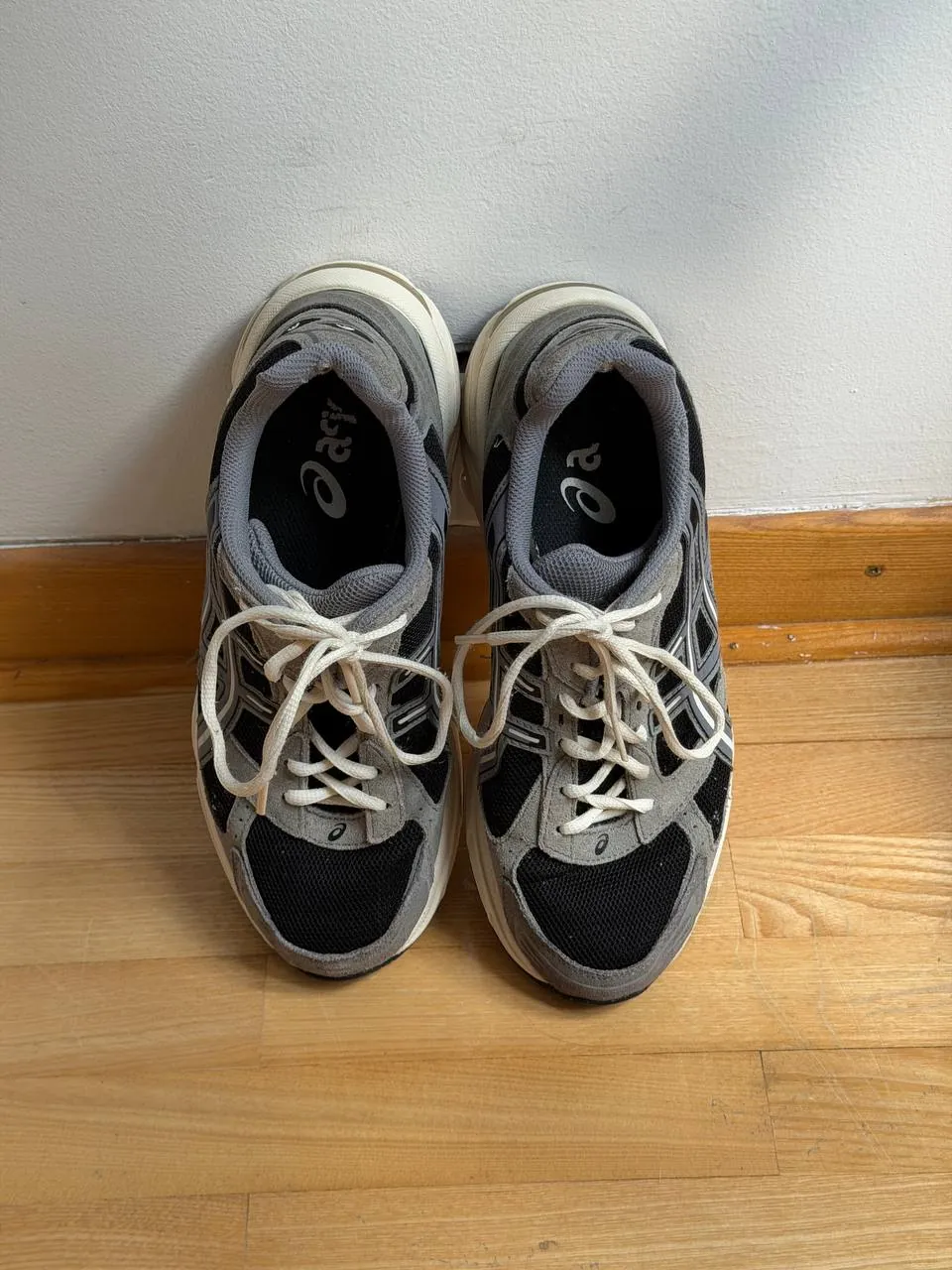 Кроссовки Adidas Ozmillen и Asics Gel 1130 размер 41 6