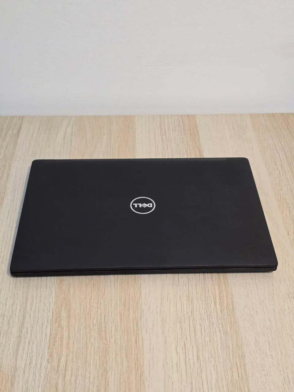 Ноутбуки ThinkPad T490 X1 Carbon Dell Latitude 8