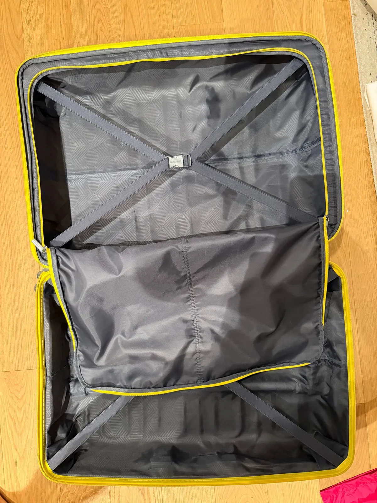 Чемодан American Tourister большой 4