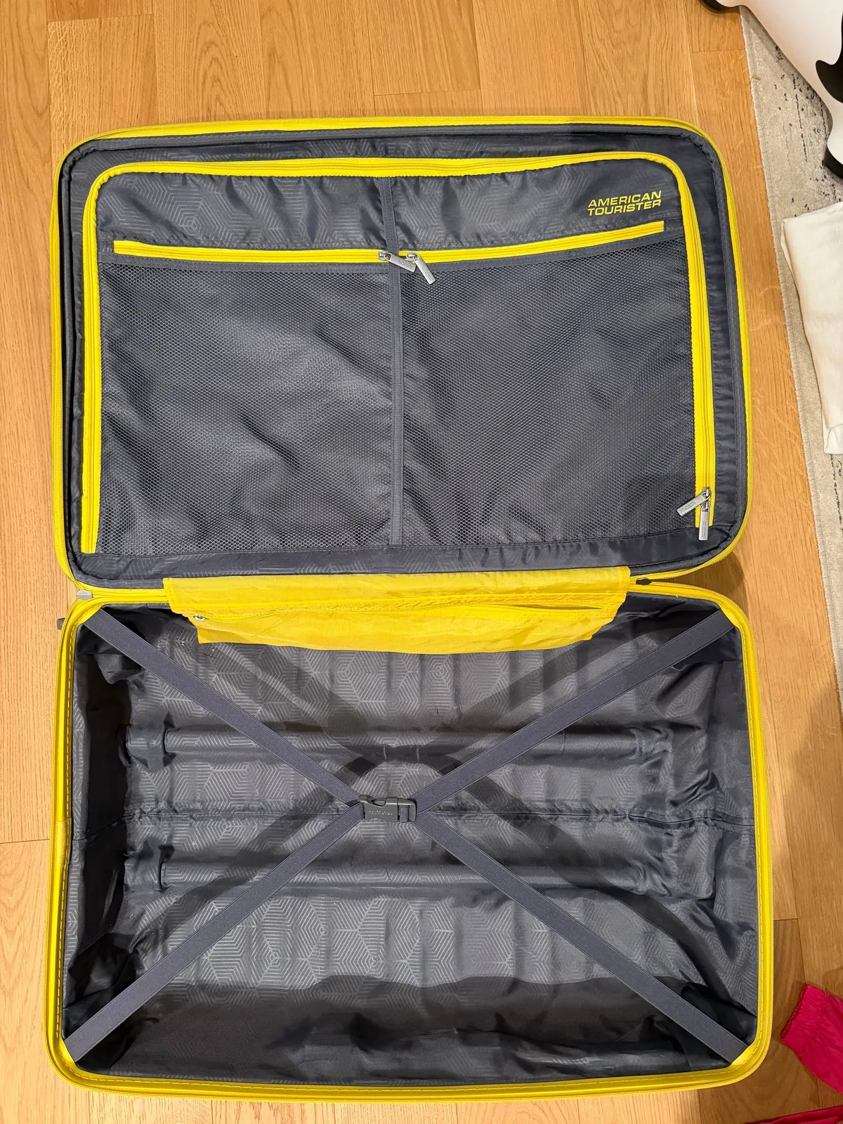 Чемодан American Tourister большой 3