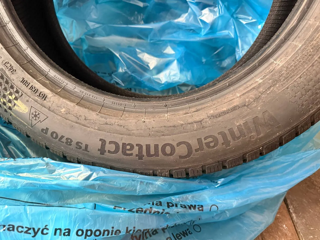 Зимняя резина Continental Winter Contakt TS870P 215/60 R17 3