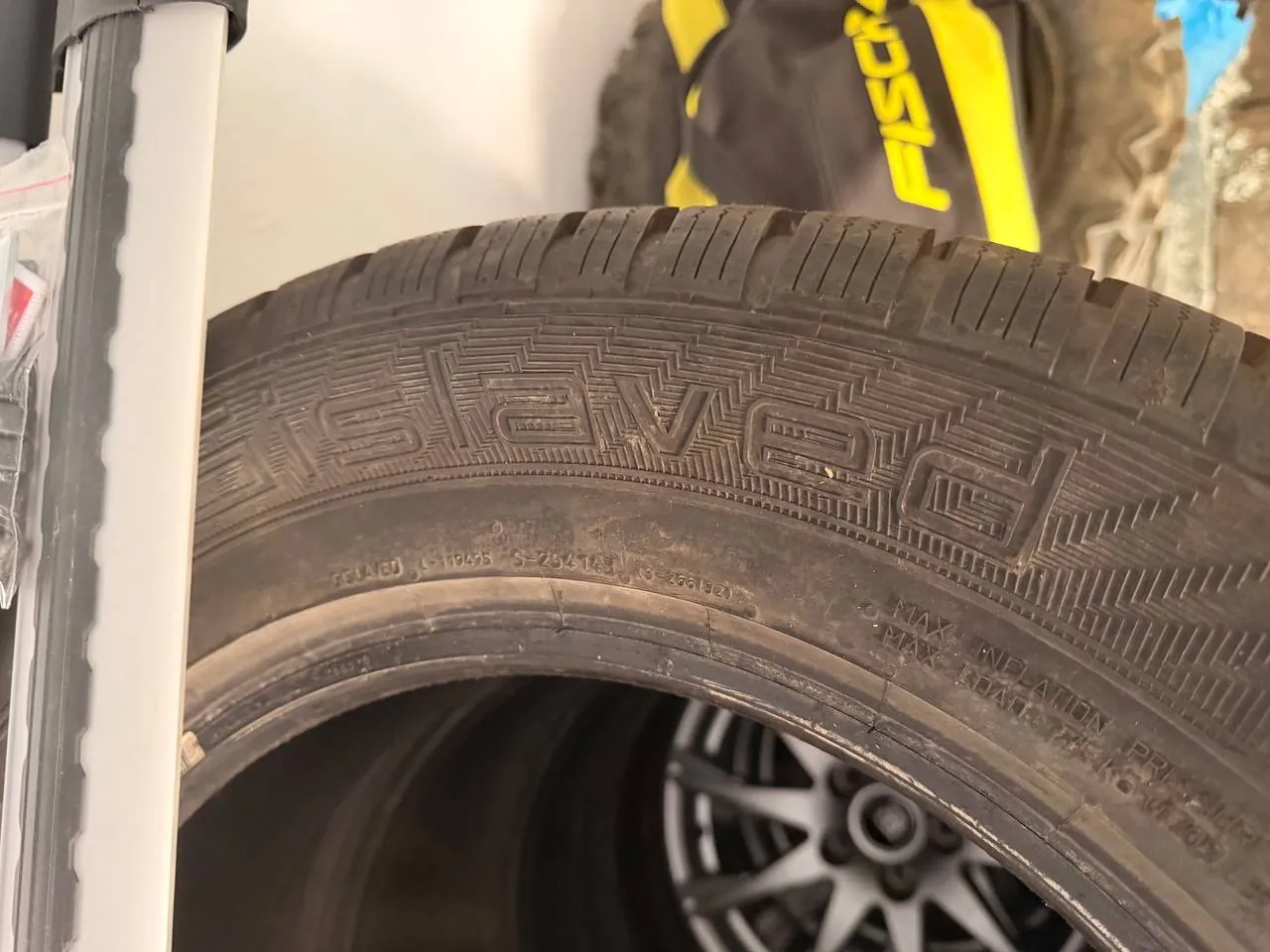 Зимняя резина Gislaved Euro Frost 6 215/65 R17 3