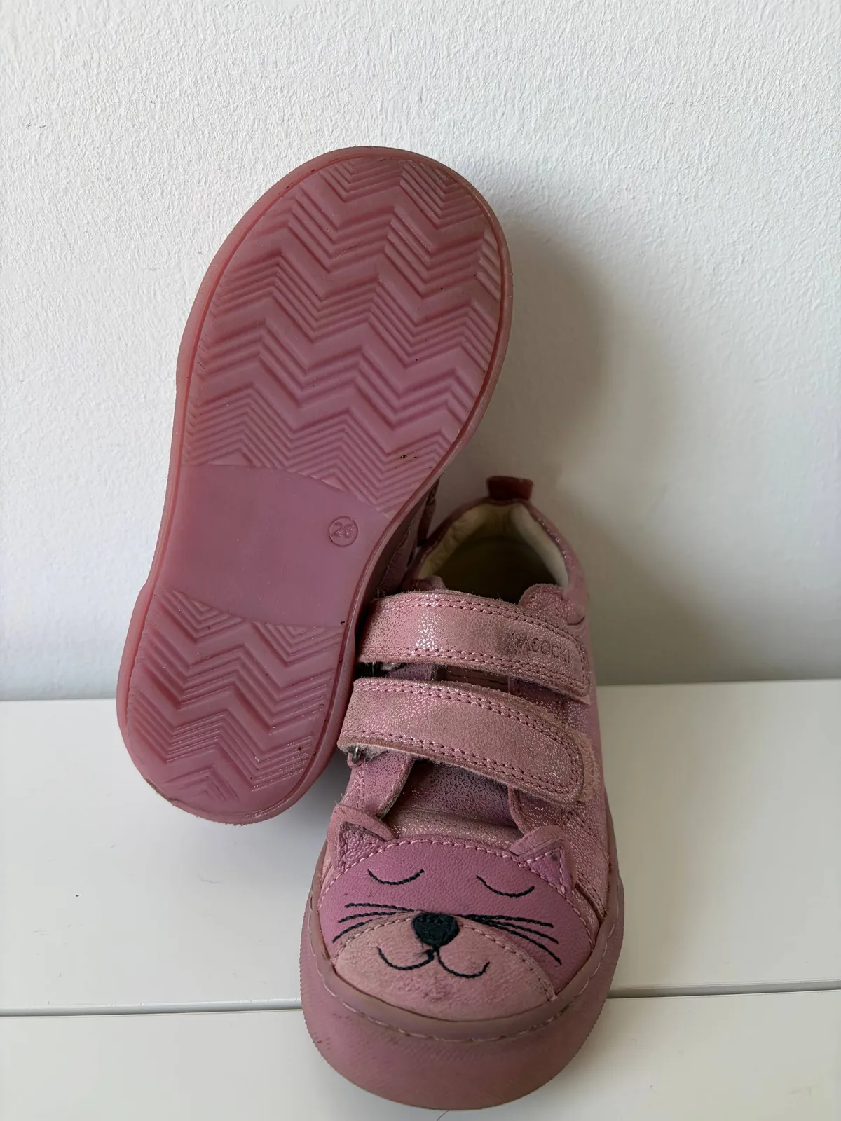 Детская обувь кроссовки и сандалии Crocs для девочки 1